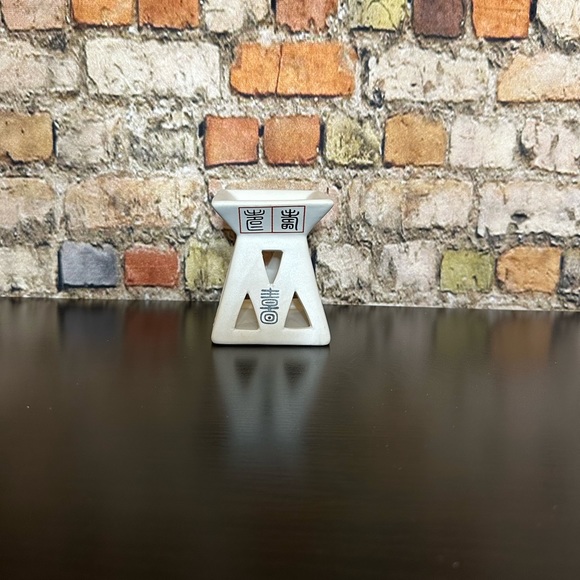 Word Pyramid Oil Burner #1 - Picture 4 of 4